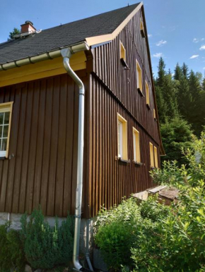 Historisches Aschberg Haisl Klingenthal, Terrasse, großer Garten 6 plus 2 Personen